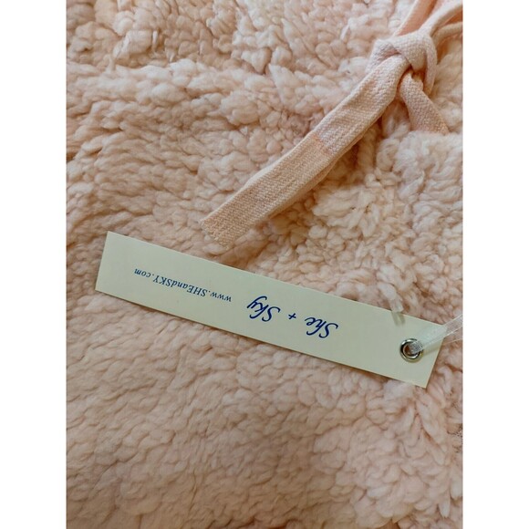 New She & Sky Pink Shaggy Fluffy Shorts size S NWT - Picture 3 of 6